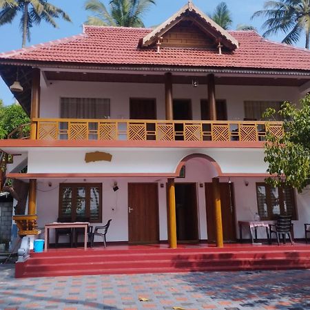 Marari Anna Beach Homestay Mararikulam Buitenkant foto