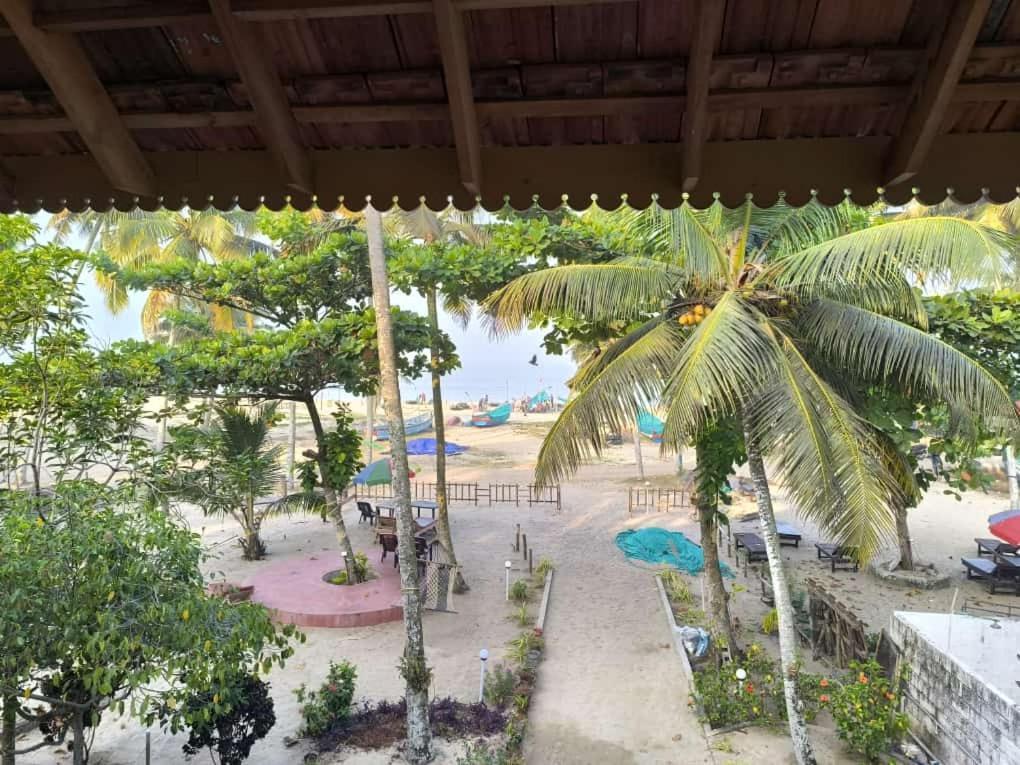 Marari Anna Beach Homestay Mararikulam Buitenkant foto