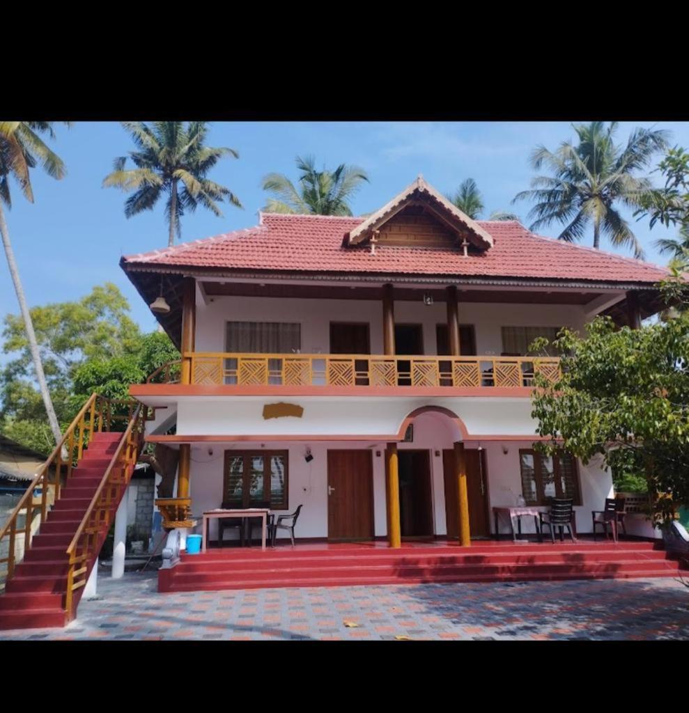 Marari Anna Beach Homestay Mararikulam Buitenkant foto