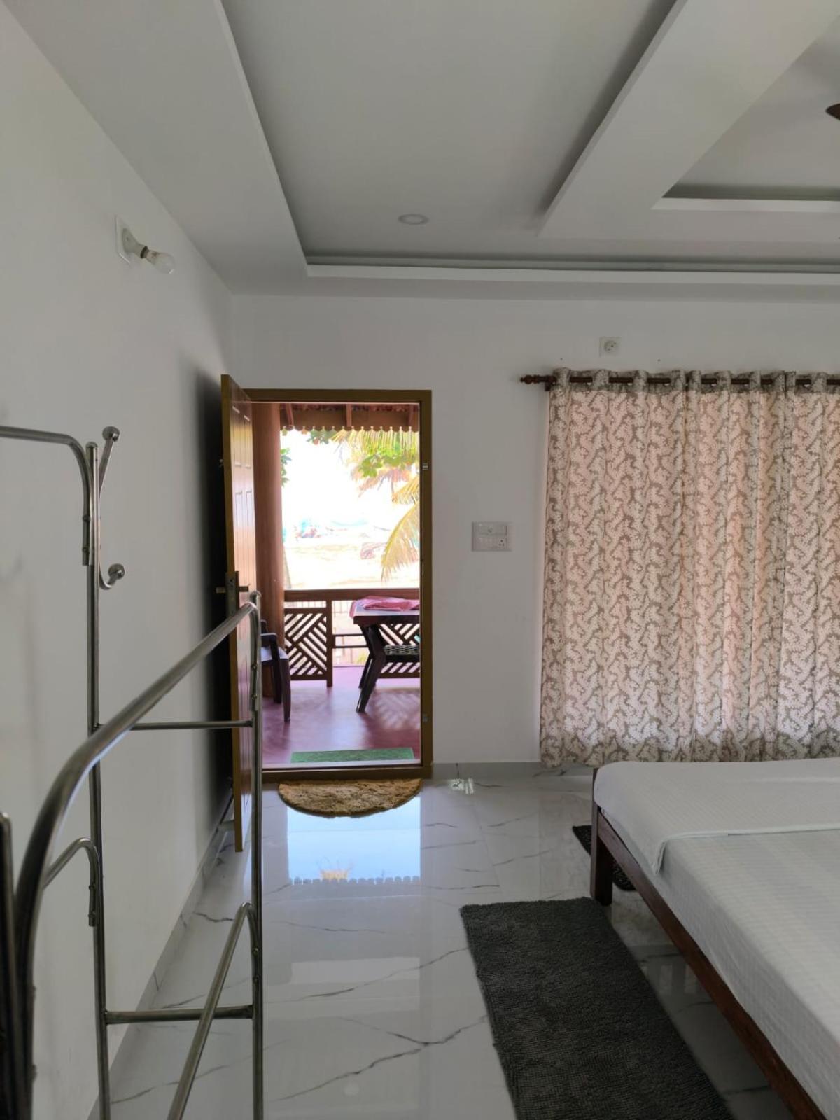 Marari Anna Beach Homestay Mararikulam Buitenkant foto